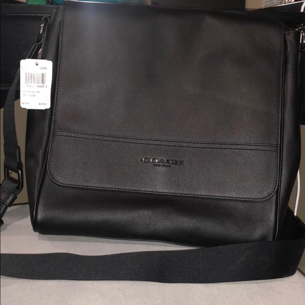 Authentic Coach cross shoulder messenger bag